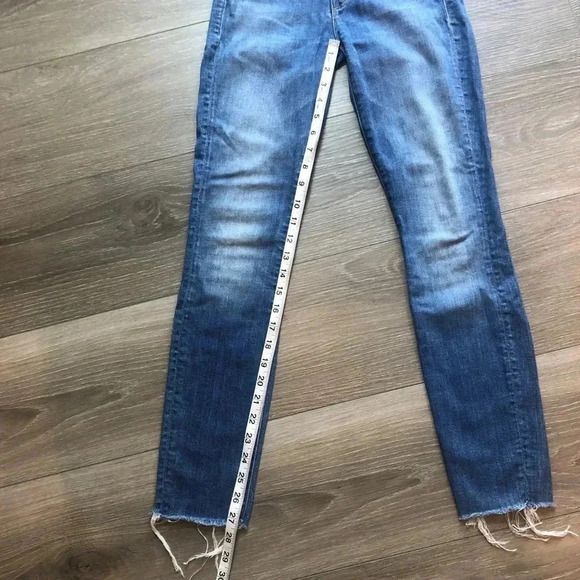 MOTHER High Waisted Looker Ankle Fray Denim Jeans One Smart Cookie Size 23 - Picture 3 of 16